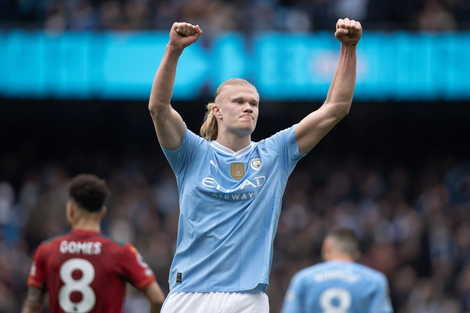 年轻梅西队友联赛杯大四喜，闪耀足球天才新星